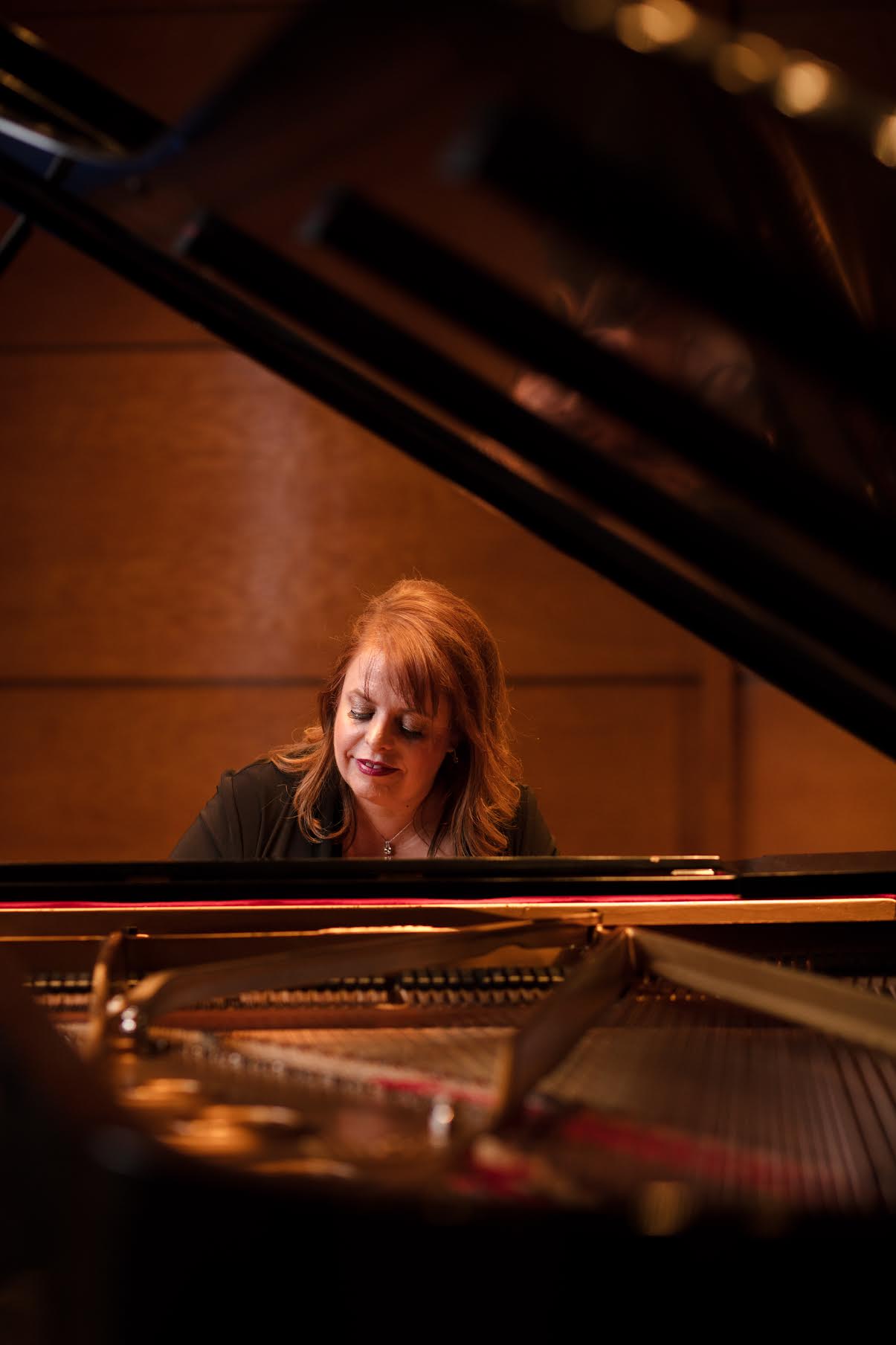 April 4, 2024, 8P / Holly Roadfeldt, piano